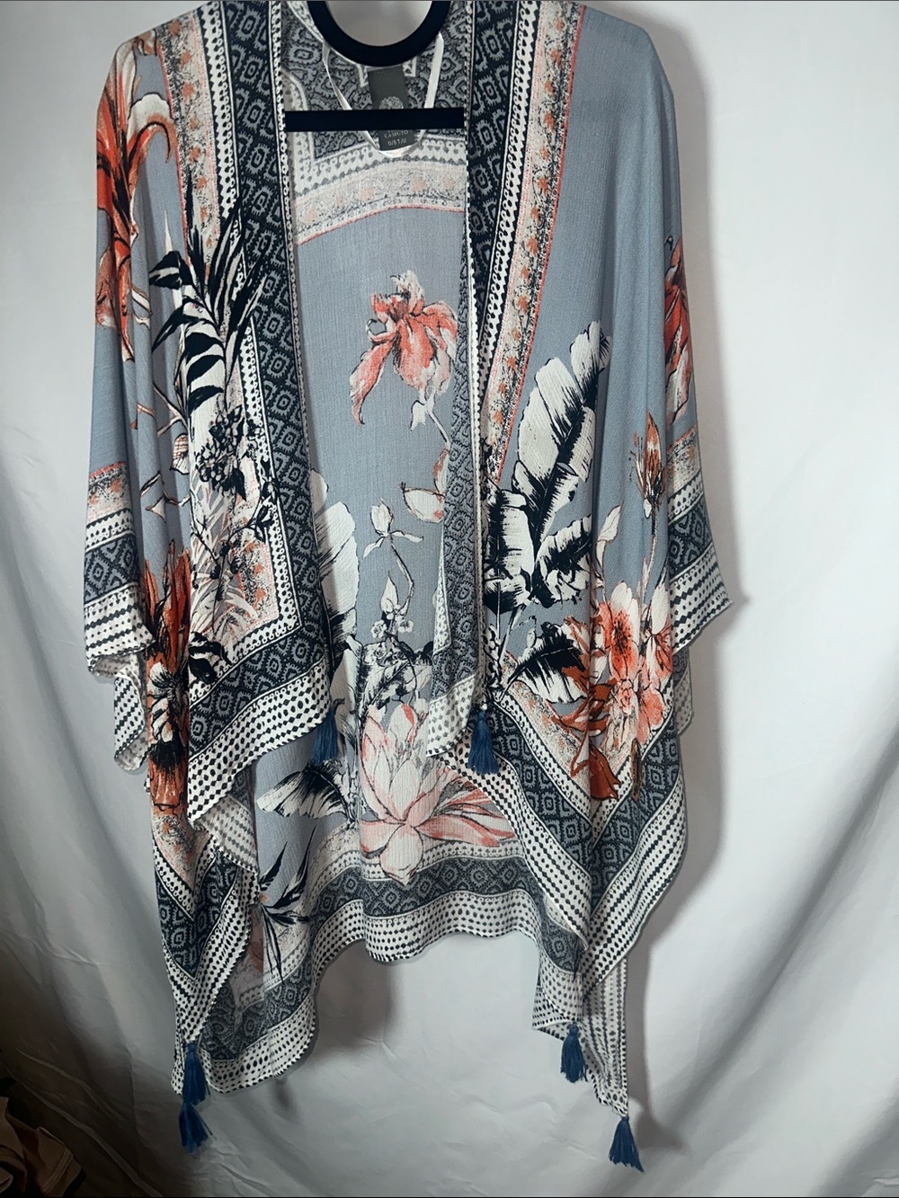 Vince Camuto Blue & Coral Floral Kimono